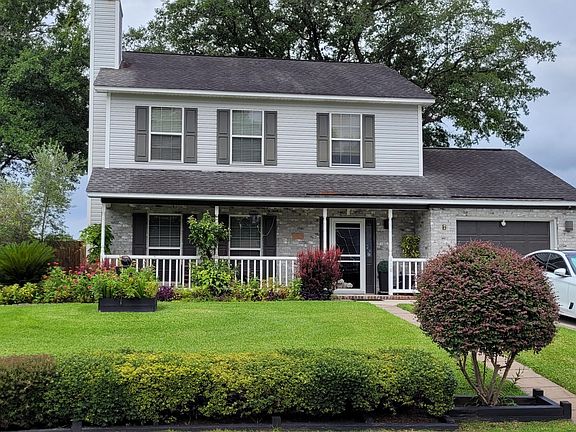 5th image of 118 Elaine St