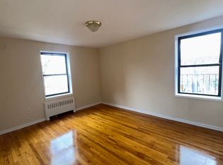 142-02 Pershing Cres #2U, Jamaica, NY 11435