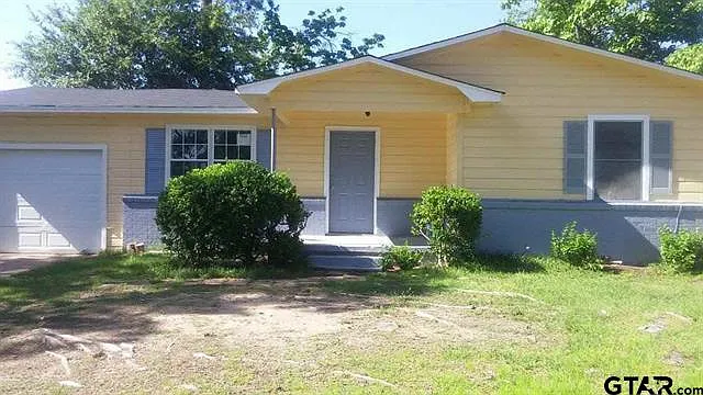 2312 Plume Dr — Photo 2