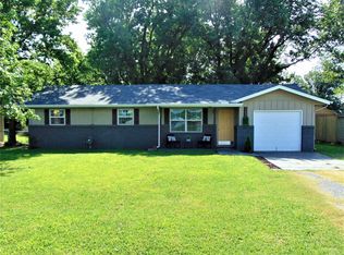 123 N Lincoln Ave, Wagoner, OK 74467