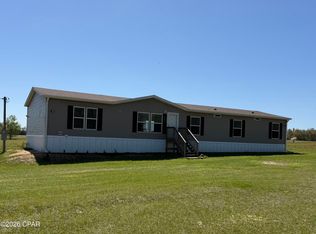 6435 Butler Rd, Grand Ridge, FL 32442