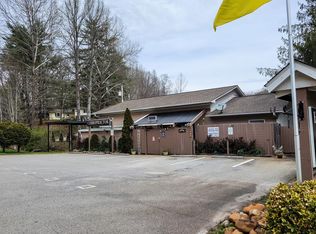 2588 Highlands Rd, Franklin, NC 28734