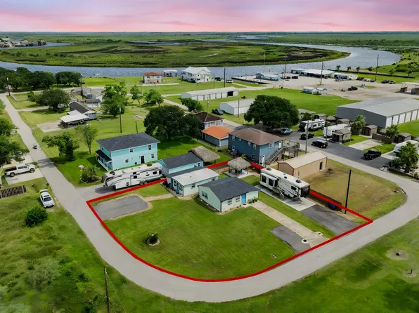 4402 Zelsky Rd, Freeport, TX 77541