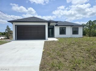 987 Edgerton Ave, Lehigh Acres, FL 33974