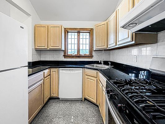 2nd image of 1931 77th St APT 3