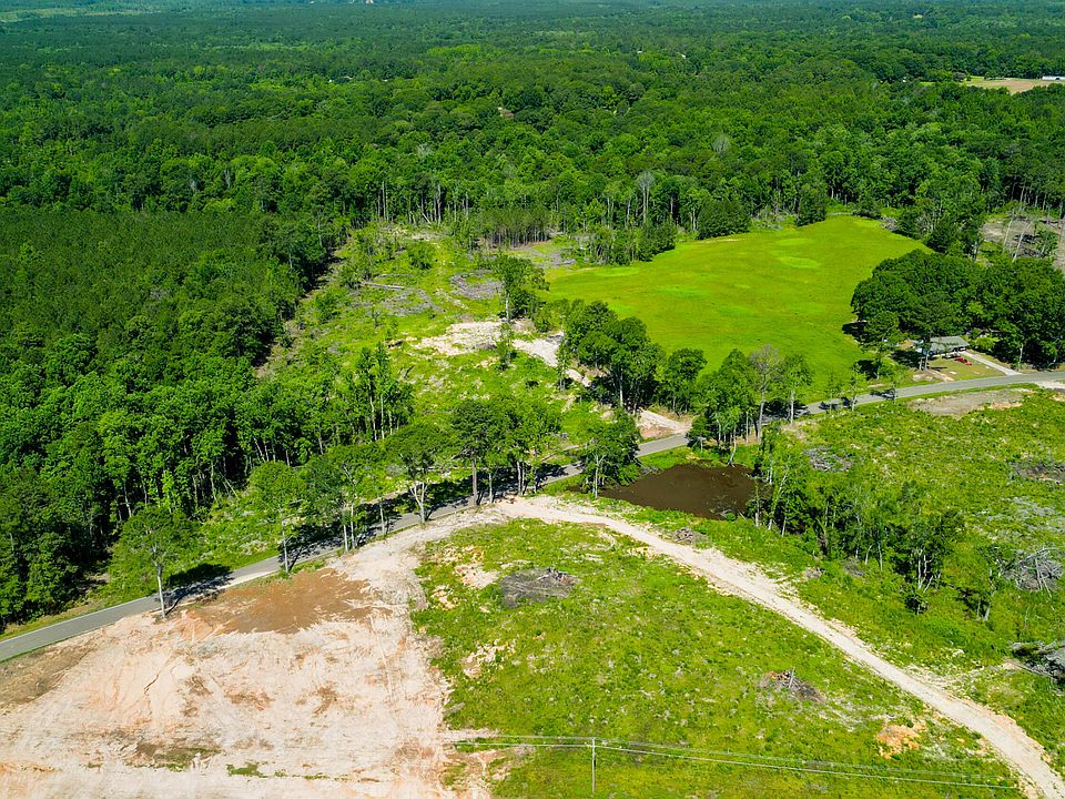 2nd image of 539 S Mill Creek Rd