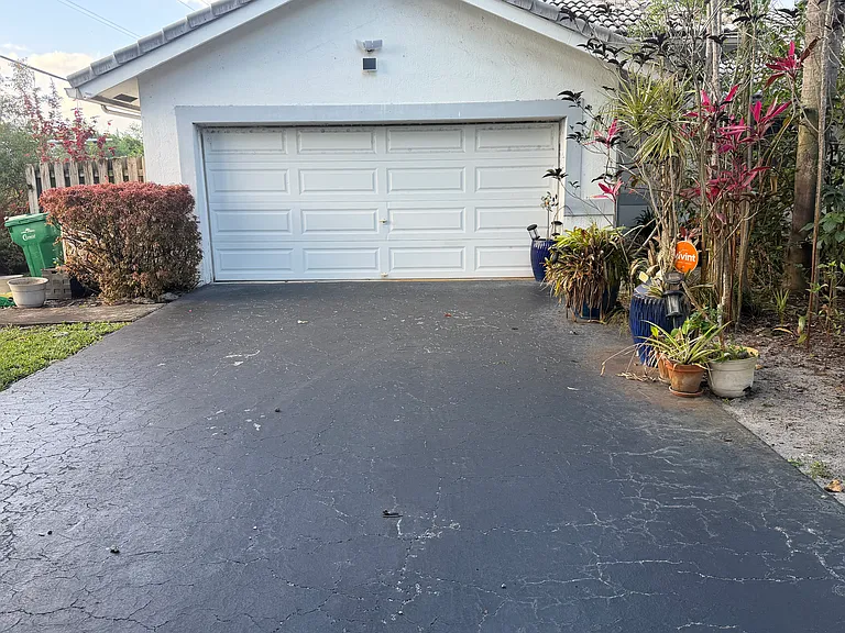 11591 NW 40th Ct — Photo 7