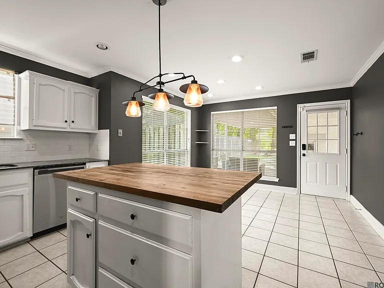 17190 N Lake Dr — Photo 7