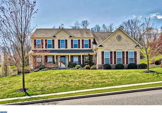 1st image of 6 Winding Brook Dr