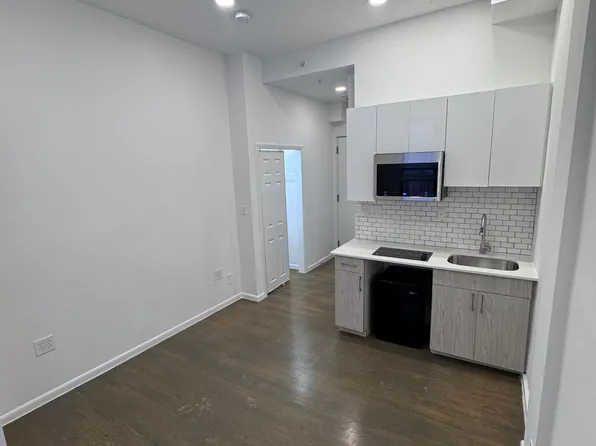 122 Peterborough St, Boston, MA