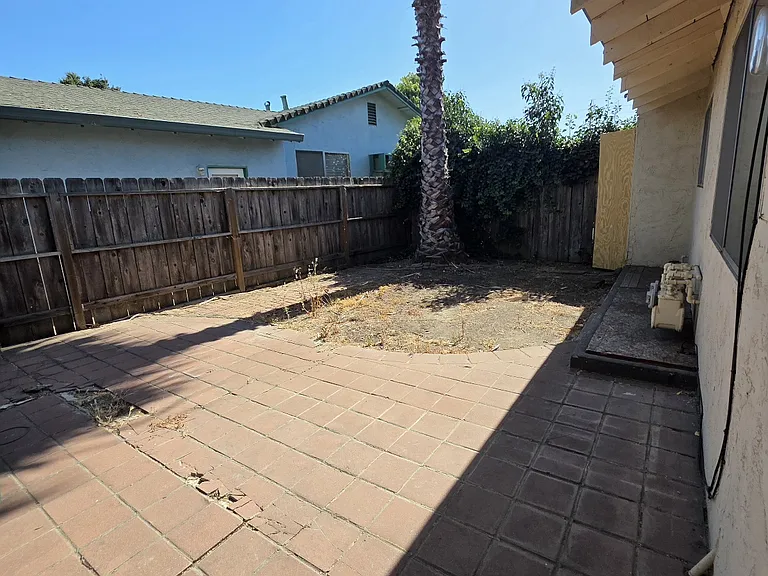 2426 Tejon St #2426 — Photo 12
