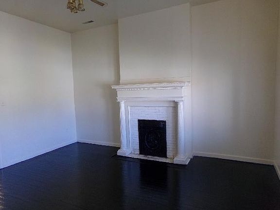 3rd image of 716 W Washington St APT 1