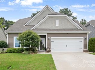 4521 Grove Manor Dr, Waxhaw, NC 28173