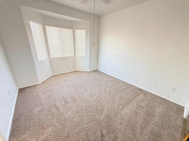 2337 Sun Cliffs St — Photo 25