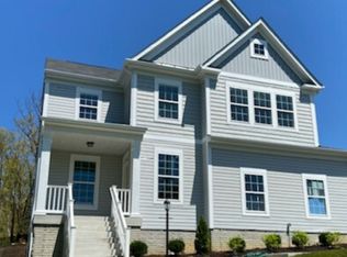 19119 Mockingbird Heights Rd, Triangle, VA 22172