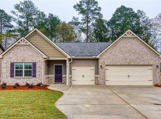 201 Weymouth Dr, Locust Grove, GA 30248