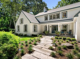 14 Chapel Rd, North Hampton, NH 03862