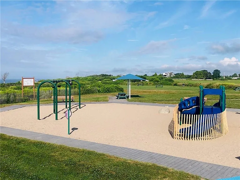15 Seabreeze Ter — Photo 13