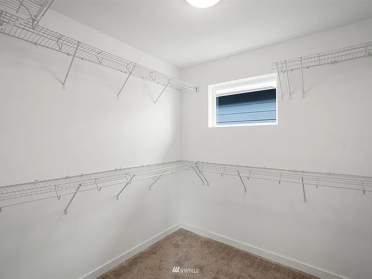 270 Arthur Ln — Photo 5