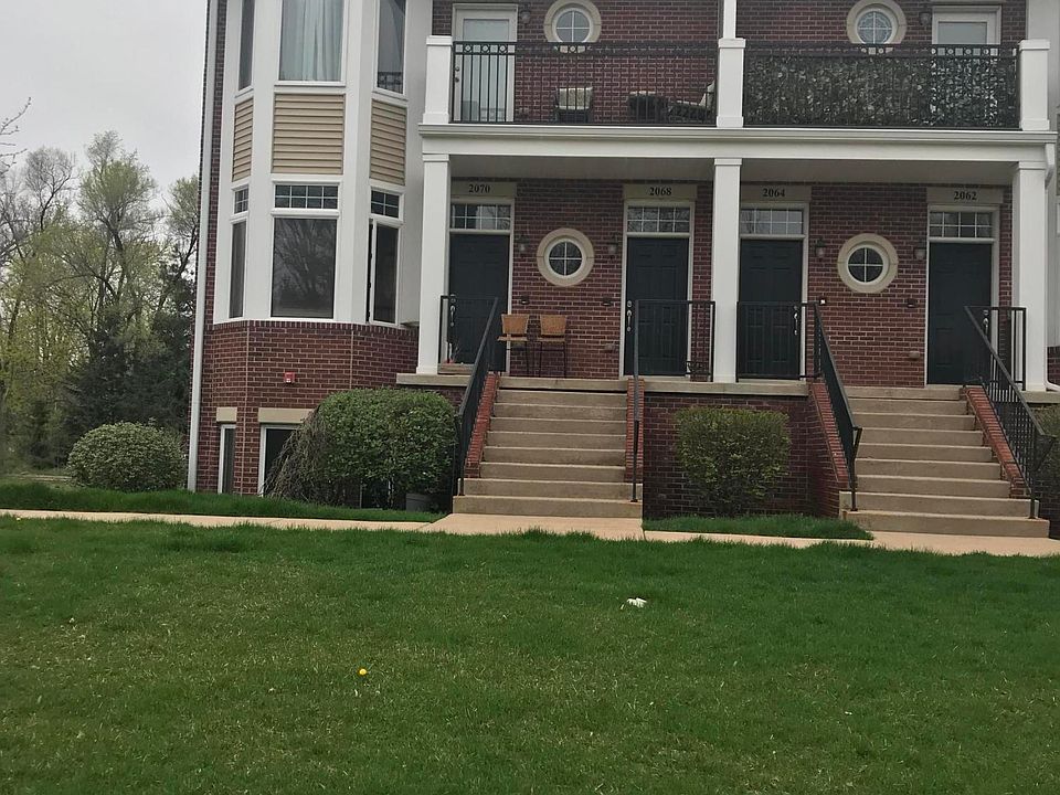 2nd image of 2068 S Central Park Dr