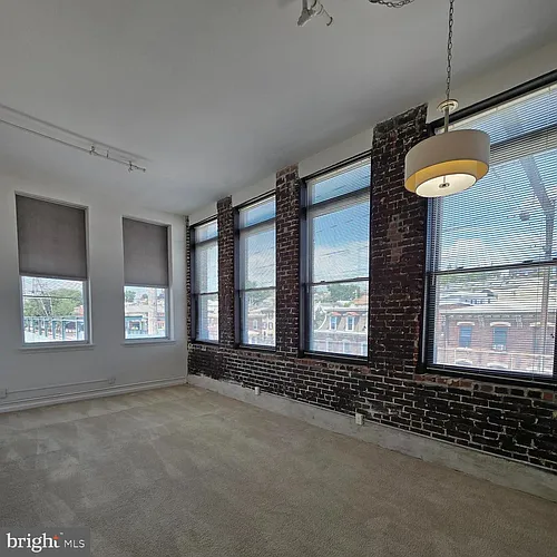 4368 Cresson St #302 Photo 1
