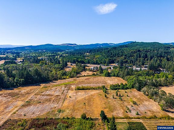 4th image of 5795 S Santiam Hwy