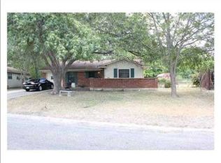 2200 Smith Ave, Taylor, TX 76574