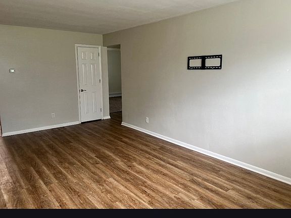 5th image of 440 Mathews Rd APT 2