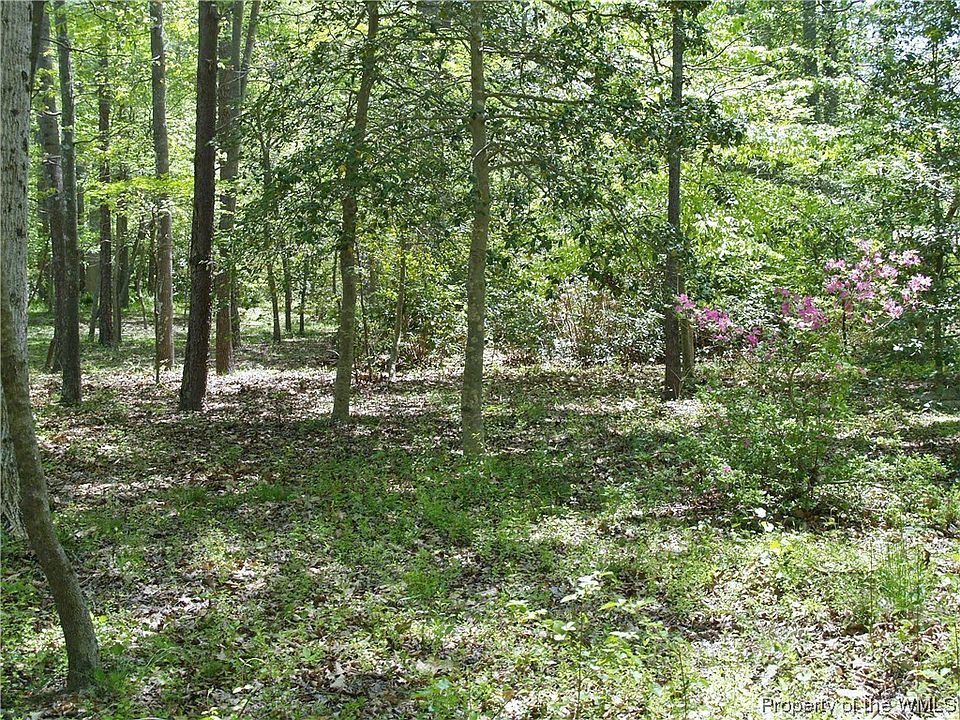 2nd image of N Courthouse Rd