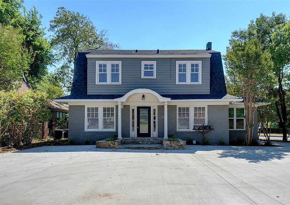 1st image of 1511 Clover Ln #5