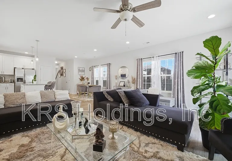 612 Smith St — Photo 5