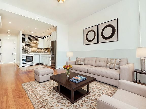 4th image of 115 Stanwix St APT 212