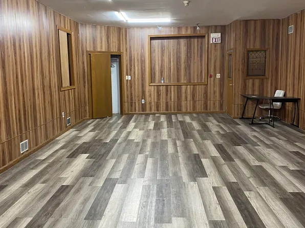 162 Mallory Avenue image 1 of 16