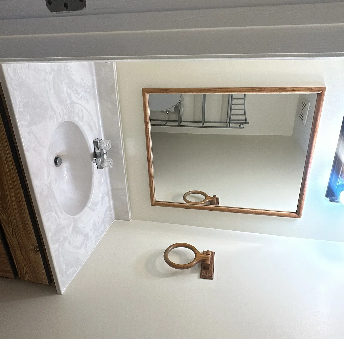 2 bed, 1.5 bath, 980 sqft, $1,200 — Photo 4