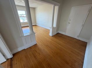 366 Centre St APT 9, Boston, MA 02130