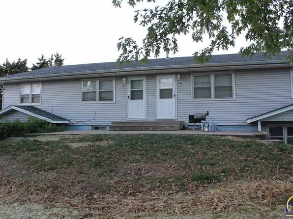 302 W Neosho St, Burlington, KS 66839