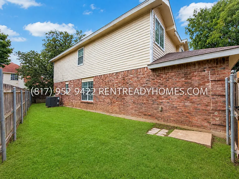 7504 Trotter Ct — Photo 8