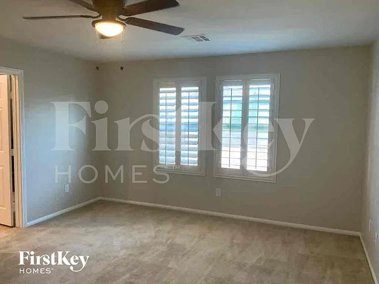 11060 Camden Bay St — Photo 16