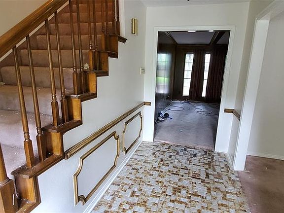 3rd image of 11506 Gatesden Dr