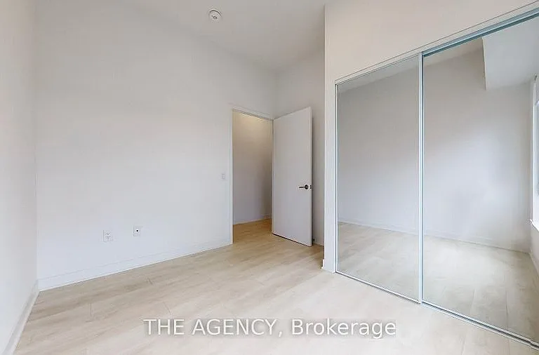 35 Tubman Ave #Penthouse 1115 — Photo 31