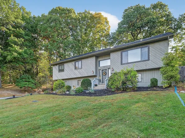 51 Dogwood Trail, Lagrangeville, NY 12540