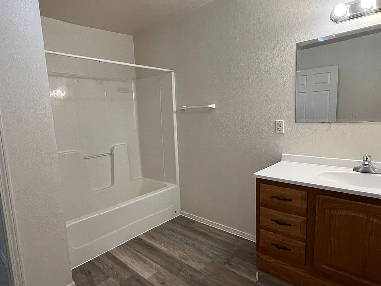 2508 N National Ave — Photo 12