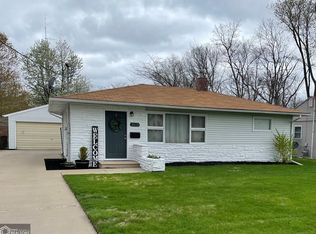 2613 Yoder Dr, Burlington, IA 52601