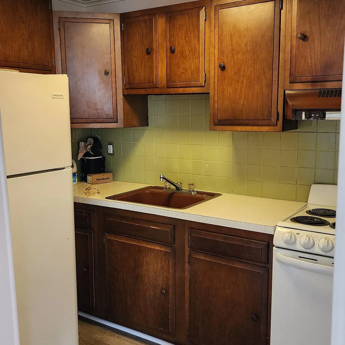 1 bed, 390 sqft, $1,095 — Photo 2