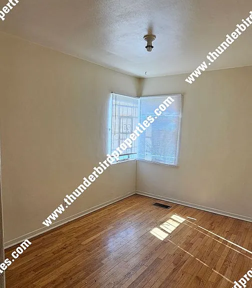 301 Yale Blvd NE #PG3000412 — Photo 10