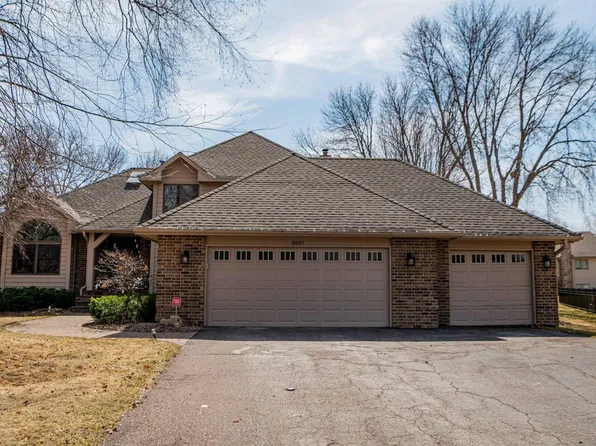 8937 Ashley Ter, Minneapolis, MN 55443