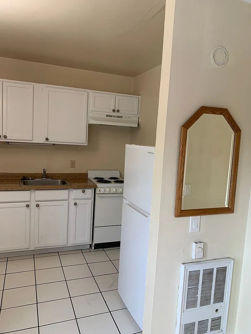 441 Grant Street 1-14 — Photo 4