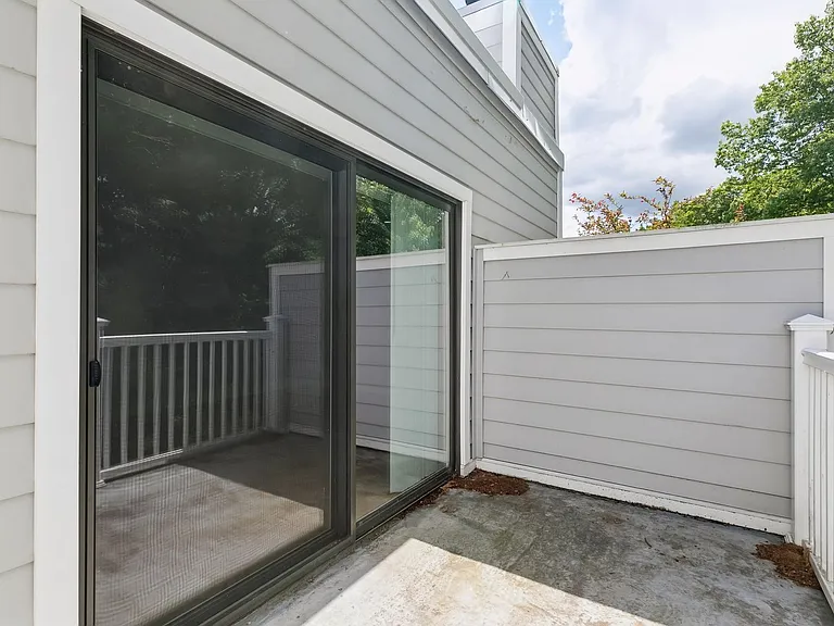 1740 Oakwood Ter #14I — Photo 26
