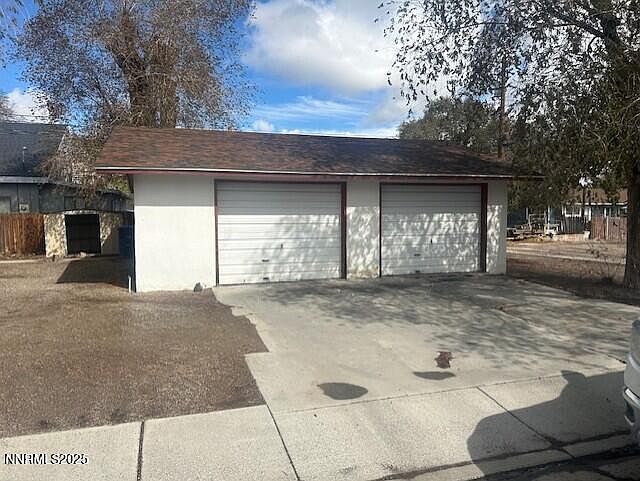 2nd image of 285 S Russell St