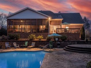 1005 Blanton Pl, Greensboro, NC 27408